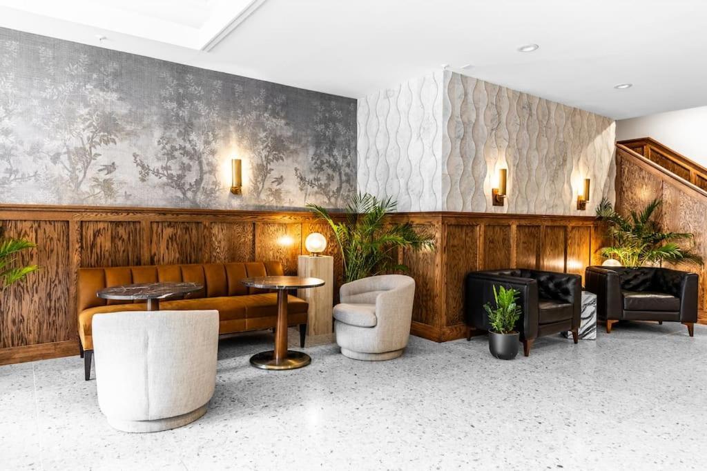 The Phenix Historic Dtwn Hotel, King Bed, Room # 309 Bangor Buitenkant foto