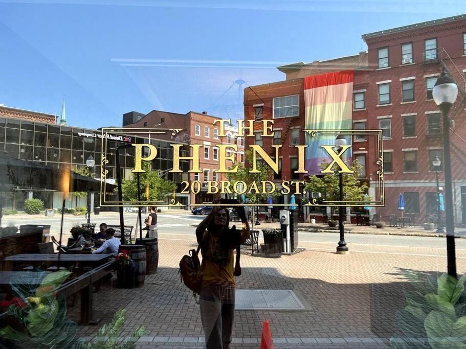 The Phenix Historic Dtwn Hotel, King Bed, Room # 309 Bangor Buitenkant foto