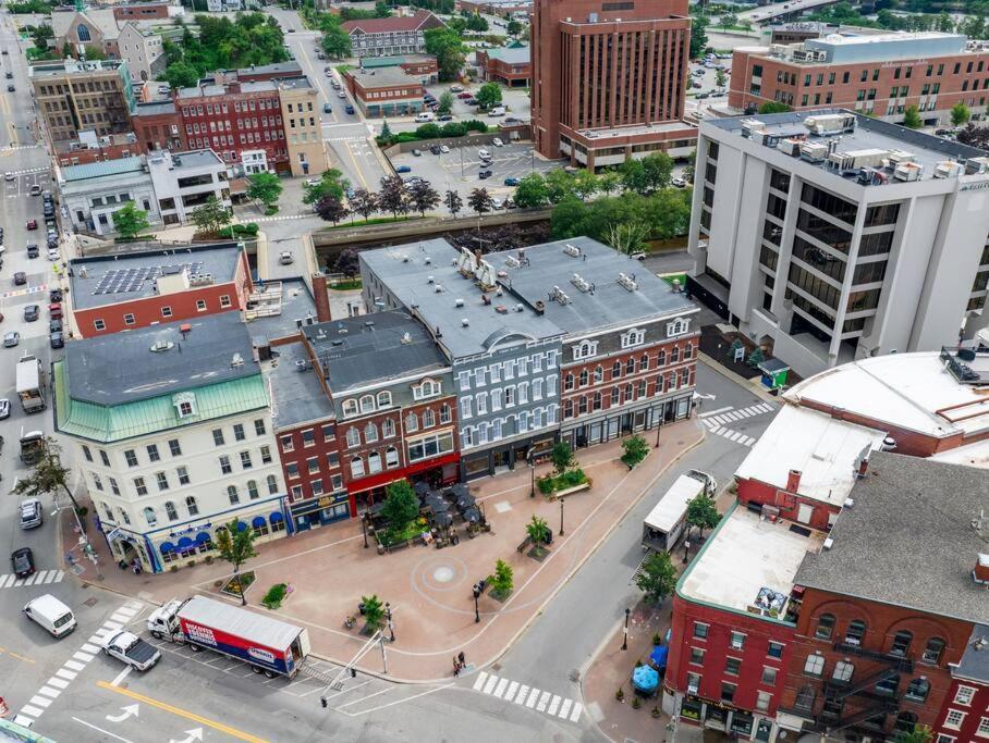 The Phenix Historic Dtwn Hotel, King Bed, Room # 309 Bangor Buitenkant foto